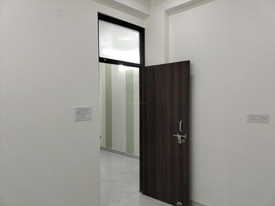 Bedroom Image of 750 Sq.ft 2 BHK Apartment / Flat for sale in Kambakshpur Noida for Rs. 3082150