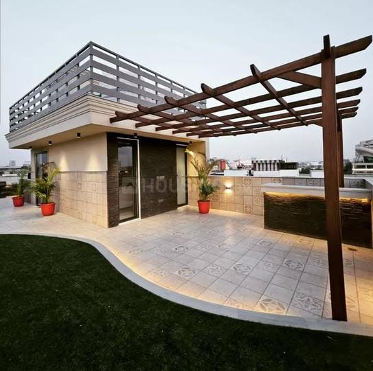 Sector 25, DLF Phase 2 Main Image 1