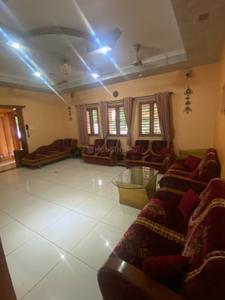 Hall Image of 3200 Sq.ft 4 BHK Independent House for rent in Vallabh Vidhyanagar Anand for Rs. 32000