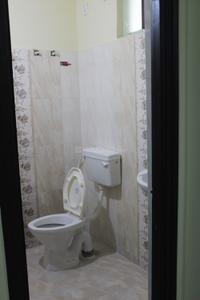 Bathroom Image of 1800 Sq.ft 3 BHK Apartment / Flat for rent in Uppal Hyderabad for Rs. 27000