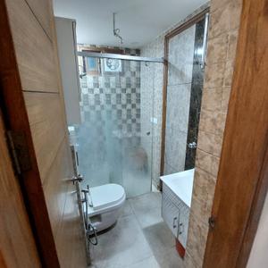 Bathroom Image of 1200 Sq.ft 3 BHK Builder Floor for sale in Karol Bagh New Delhi for Rs. 15000000