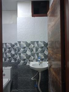 Common Bathroom Image of 1050 Sq.ft 2 BHK Apartment / Flat for sale in Sector 49 Noida for Rs. 4100000