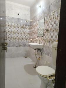 Bathroom Image of Royal residency pg  in Sector 31, Noida