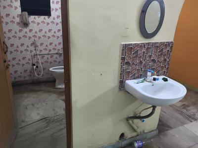 Image of 890 Sq.ft 2 BHK Builder Floor for rent in Uttarpara, Hooghly for Rs. 9000