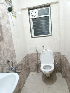 Bathroom Image of 550 Sq.ft 1 BHK Apartment / Flat for rent in Welworth Paradise, Baner Pune for Rs. 25000