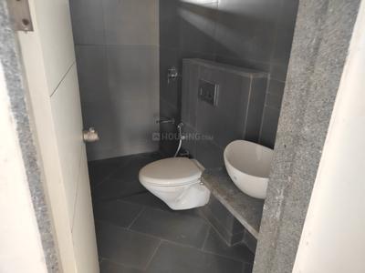 Bathroom Image of 1850 Sq.ft 3 BHK Apartment / Flat for rent in Shivaay Serene, Sama Savli Vadodara for Rs. 24000