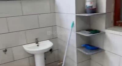 Bathroom Image of 10000 Sq.ft 7 BHK Independent House for rent in Omaxe NRI City, Omega II Greater Noida for Rs. 160000