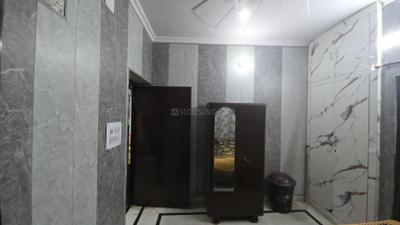 Bedroom Image of 700 Sq.ft 2 BHK Apartment / Flat for rent in Pitampura New Delhi for Rs. 28000