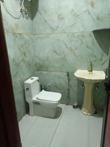 Bathroom Image of 1000 Sq.ft 3 BHK Independent House for rent in Hasampura Jaipur for Rs. 14000