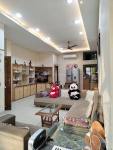 Living Room Image of 3000 Sq.ft 3.5 BHK Independent House for sale in Shankar Nagar Raipur for Rs. 17500000