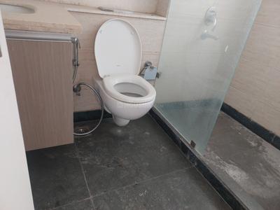 Bathroom Image of 2792 Sq.ft 4 BHK Apartment / Flat for sale in DLF The Ultima, Sector 81 Gurgaon for Rs. 49000000