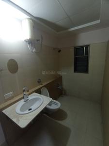 Bathroom Image of 2250 Sq.ft 4 BHK Villa for sale in Pacifica The Meadows, Shantipura Ahmedabad for Rs. 27000000