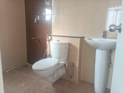 Bathroom Image of 1420 Sq.ft 3 BHK Apartment / Flat for rent in Prestige Lake Ridge, Subramanyapura Bengaluru for Rs. 45000