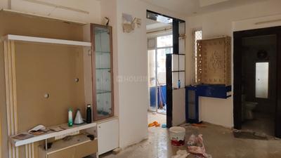 Living Room Image of 970 Sq.ft 2 BHK Apartment / Flat for rent in Prateek Grand City, Siddharth Vihar Ghaziabad for Rs. 23000