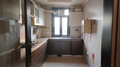 Kitchen Image of 1800 Sq.ft 3 BHK Builder Floor for rent in Kalkaji New Delhi for Rs. 95000