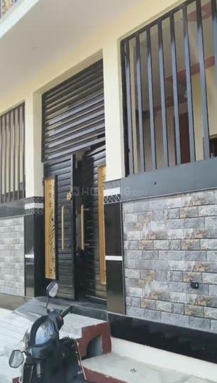 Gosainganj Main Image 1