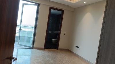 Bedroom Image of 4500 Sq.ft 4 BHK Apartment / Flat for rent in Gulshan Dynasty, Sector 144 Noida for Rs. 245000