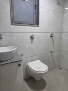 Bathroom Image of 1900 Sq.ft 3 BHK Apartment / Flat for rent in Sunpharma Road Vadodara for Rs. 32000