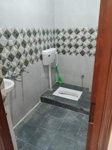 Bathroom Image of 1200 Sq.ft 2.5 BHK Independent House for rent in Gaurabagh Lucknow for Rs. 14500