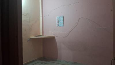 Bedroom Image of 700 Sq.ft 2 BHK Independent House for rent in Rajajipuram Lucknow for Rs. 7000