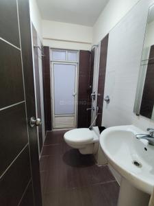 Bathroom Image of 978 Sq.ft 2 BHK Apartment / Flat for sale in Nahar Jonquille and Jamaica, Powai Mumbai for Rs. 20540015