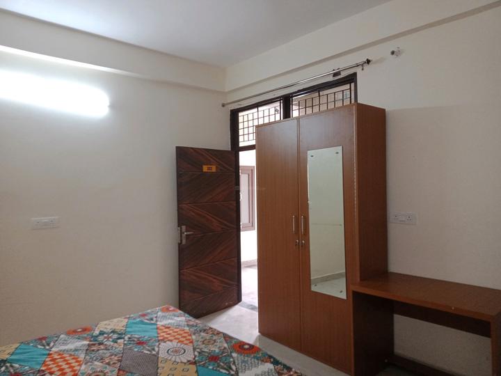 Shambhu Vatika Bedroom 1