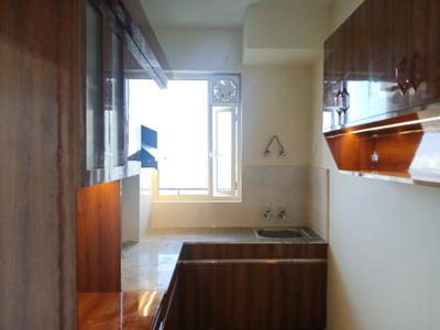 Kitchen Image of 650 Sq.ft 3 BHK Apartment / Flat for rent in Pyramid Infinity, Sector 70 Gurgaon for Rs. 20000