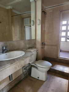 Bathroom Image of 999 Sq.ft 2 BHK Apartment / Flat for sale in Hiranandani Meadows, Thane West Thane for Rs. 20500000