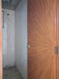 Common Bathroom Image of 1450 Sq.ft 3 BHK Apartment / Flat for sale in DM Infra, Sector 104 Noida for Rs. 5800000