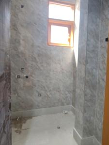 Common Bathroom One Image of 650 Sq.ft 2 BHK Apartment / Flat for sale in Sangam Vihar New Delhi for Rs. 3600000