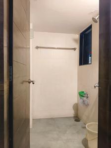 Common Bathroom Image of 825 Sq.ft 1.5 BHK Apartment / Flat for sale in AMMBER ENNCLAVE, Thakurli Thane for Rs. 7000000