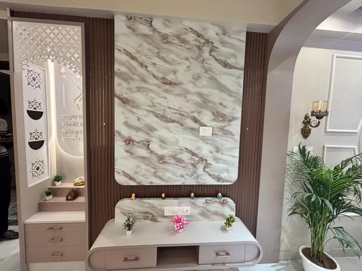 Kalyan Oasis Main Image 1