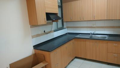 Kitchen Image of 970 Sq.ft 2 BHK Apartment / Flat for sale in Unitech Uniworld Gardens 2, Sector 47 Gurgaon for Rs. 14500000