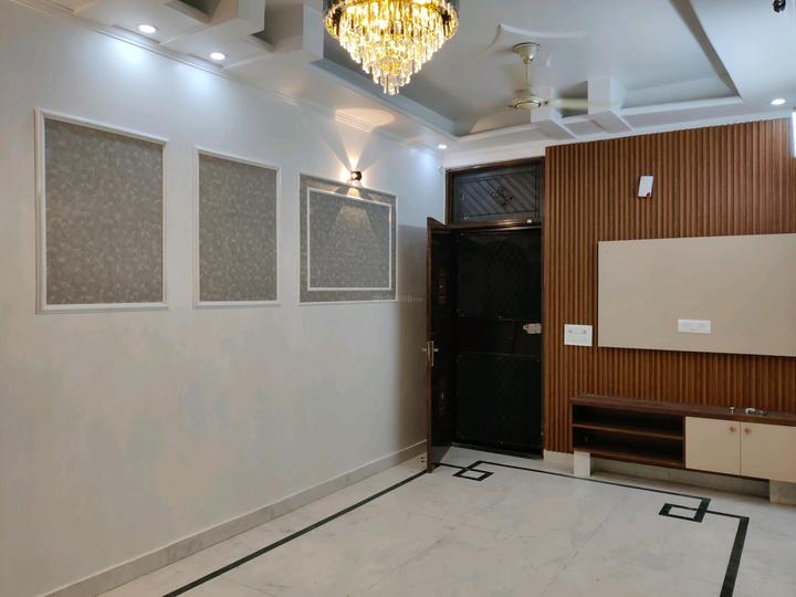 Vasiah          Main Image 1