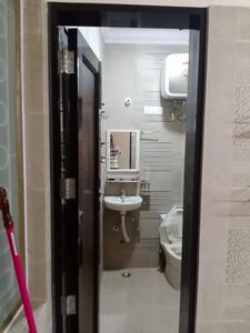 Bathroom Image of 1080 Sq.ft 2 BHK Apartment / Flat for rent in Khirki Extension New Delhi for Rs. 25000