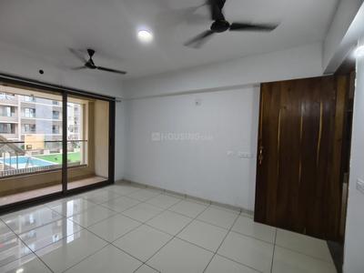 Bedroom Image of 1332 Sq.ft 2 BHK Apartment / Flat for rent in Meghreji Zainab Highland, Sarkhej Ahmedabad for Rs. 22000