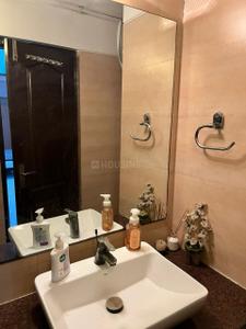 Bathroom Image of 4500 Sq.ft 4 BHK Penthouse for sale in Amrapali Silicon City, Sector 76 Noida for Rs. 50000000