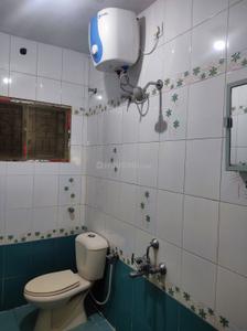Bathroom Image of 750 Sq.ft 2 BHK Builder Floor for rent in Vimanapura Bengaluru for Rs. 20000