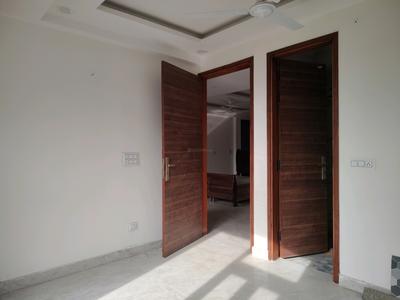 Bedroom Image of 1400 Sq.ft 4 BHK Builder Floor for sale in Khanpur New Delhi for Rs. 10000000