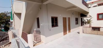 Image of 700 Sq.ft 1 BHK Builder Floor for rent in Naranpura, Ahmedabad for Rs. 19000