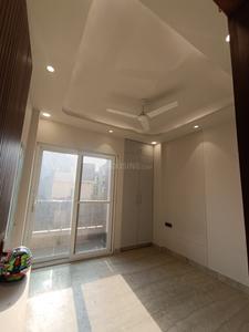 Bedroom Image of 912 Sq.ft 2 BHK Builder Floor for rent in Rajouri Garden New Delhi for Rs. 50000