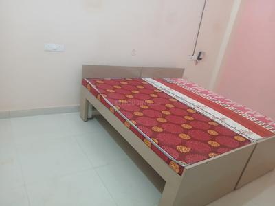 Bedroom Image of AK PG near Amity University Gate no -2 in Lolai, Lucknow