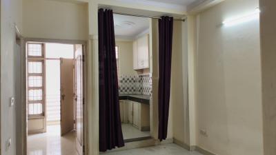 Living Room Image of 700 Sq.ft 2 BHK Apartment / Flat for rent in Chhattarpur New Delhi for Rs. 15000