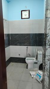Bathroom Image of 540 Sq.ft 2 BHK Independent House for rent in Sector 104 Gurgaon for Rs. 13500