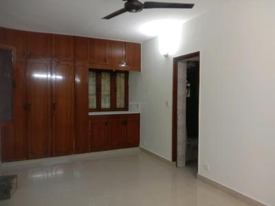 Bedroom Image of 2000 Sq.ft 3 BHK Apartment / Flat for rent in DDA Flats Vasant Kunj, Vasant Kunj New Delhi for Rs. 80000