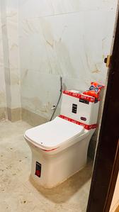 Bathroom Image of 450 Sq.ft 1 BHK Builder Floor for rent in Kotla Mubarakpur New Delhi for Rs. 20500