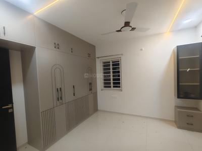 Bedroom Image of 2000 Sq.ft 3 BHK Apartment / Flat for rent in Rajapushpa Provincia, Narsingi Hyderabad for Rs. 75000