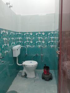 Bathroom Image of 1600 Sq.ft 3 BHK Duplex for sale in Dharni Defence Paradise, Amausi Lucknow for Rs. 6000000