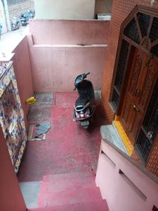 Balcony Image of 900 Sq.ft 2 BHK Independent House for rent in Lal Darwaza Hyderabad for Rs. 13500
