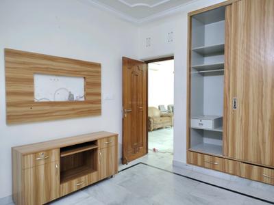 Bedroom Image of 1500 Sq.ft 2 BHK Apartment / Flat for rent in DDA Sector C Pocket 6, Vasant Kunj New Delhi for Rs. 65000